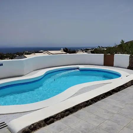 Lanzarote Villa *